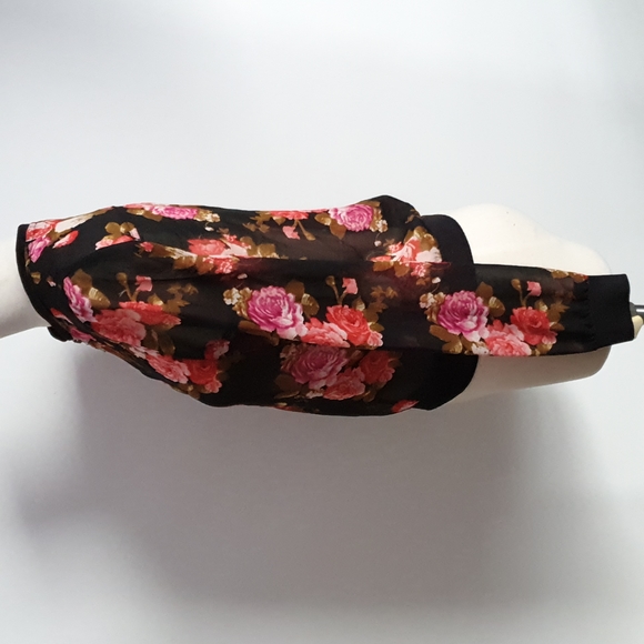 Zara Basic black floral semi transparentTop Size S - Picture 6 of 12